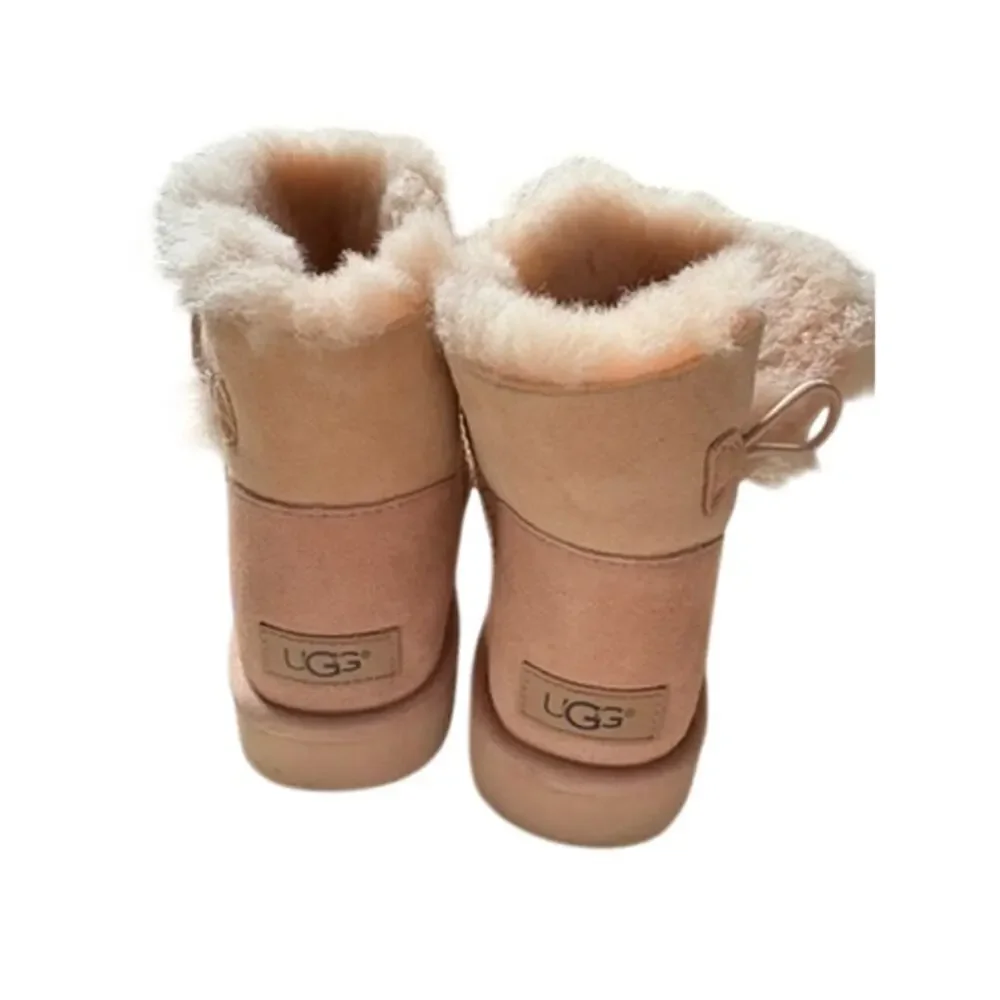 UGG Mini Bailey Button II Chestnut Boots 6 Y2K